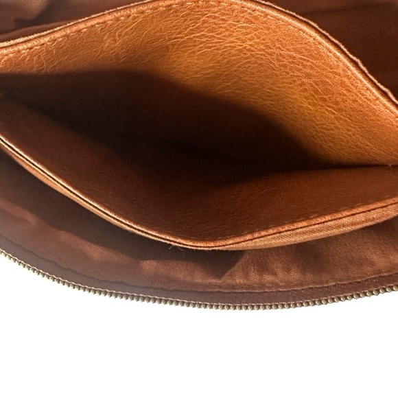 Stylish Brown Vegan Leather Crossbody Bag Adjustable Strap  NWT - Picture 7 of 12